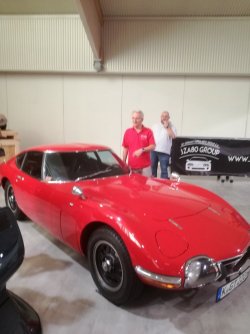 2000GT front.jpg