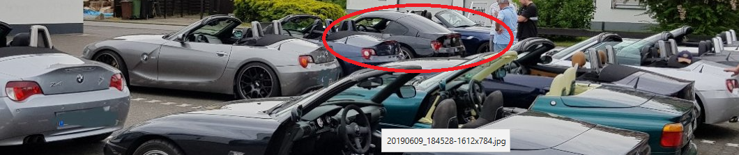 382293