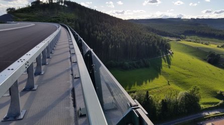 Autobahn 1.jpg