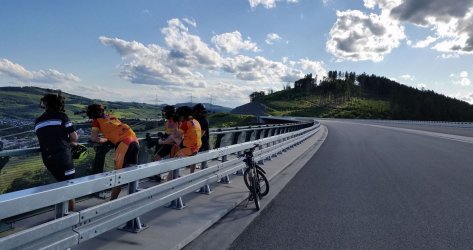 Autobahn 2.jpg
