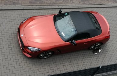 383406