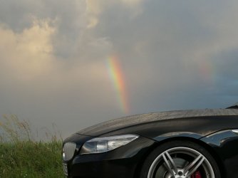 385027
