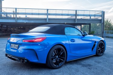 Z4-G29-Carbonteile-Heck.jpg