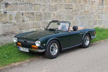 TR6_Front_schräger_Adelberg_a.jpg