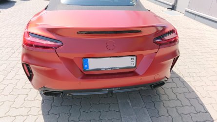 389530