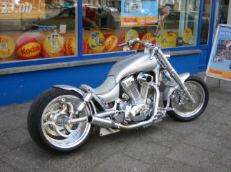 Suzuki_Intruder.jpg