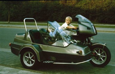 EML_1985_20.jpg