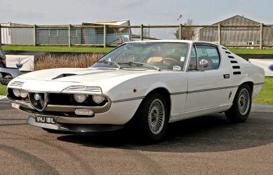 1280px-Alfa_Romeo_Montreal_white.jpg