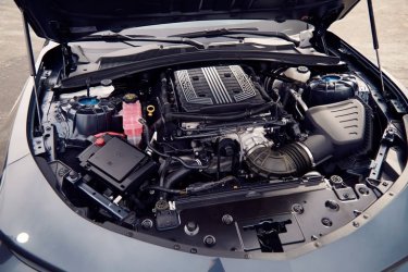 C12019-chevrolet-camaro-zl1-1le-and-2020-ford-mustang-shelby-gt500-110-1579132456.jpg