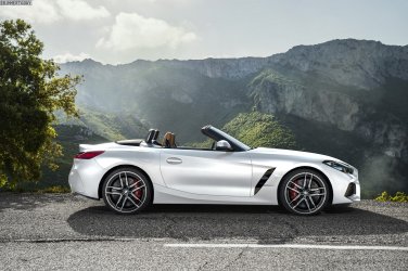 2019-BMW-Z4-Roadster-G29-M8-810-weiss.jpg