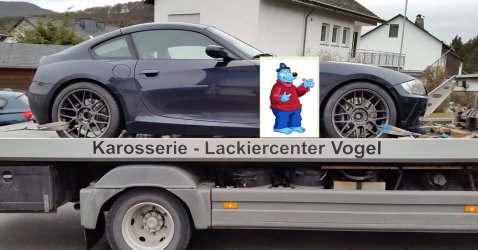 aufm Transporter Blaubär.jpg
