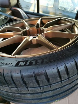 b5fd697f-a2a8-417d-8993-54c1d70fb436.jpg b5fd697f-a2a8-417d-8993-54c1d70fb436.jpg