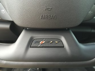 2017-chevrolet-camaro-50th-anniversary-edition-010-fifty-lettering-on-steering-wheel.jpg