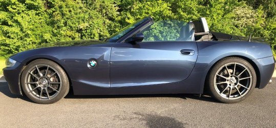 BMW Z4 Felgen Alutec.jpg