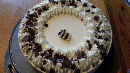 Schoko-Sahne Torte.jpg