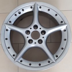 Felgen vorne links.jpg