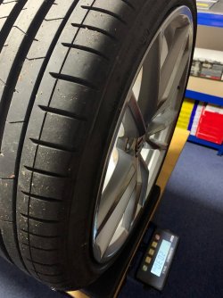 840d329e-fda3-4bea-83cc-ae8d39e7f27c.jpg