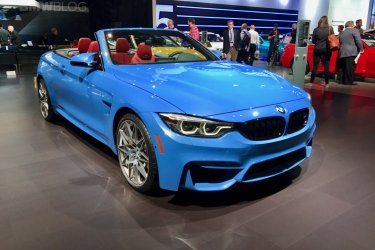 2017-BMW-M4-Cabrio-Facelift-F83-LCI-Yas-Marina-Blau-NYIAS-01-750x500.jpg
