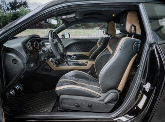 NAP_Exclusive_-_Dodge_Challenger_-_interior_-_23_print.jpg