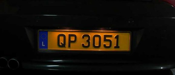 Kennzeichenbeleuchtungvorher.jpg