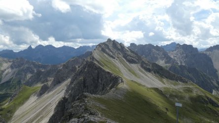 1040714_copy_2073x1168_1.jpg