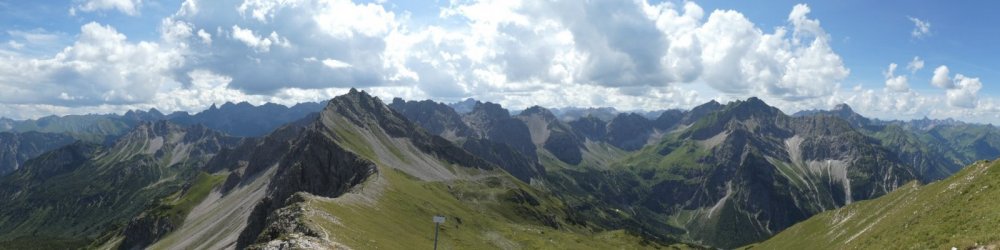 1040711_copy_2073x517.jpg