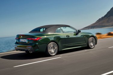 Neues-BMW-4er-Cabrio-mit-Stoffverdeck-und-XXL-Niere-560x373-ea42775136a4c5da.jpg