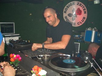 044 Bremen Rosige Zeiten 23.12.2004 - Liebing-small.JPG