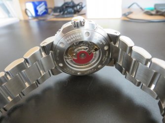 Oris Aquis Date 0022.jpg