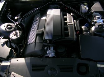 Motorraum.jpg