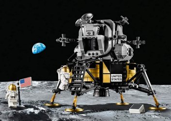 2021-03-19 12_07_06-LEGO Creator 10266 NASA Apollo 11 Mondlandefähre_ Amazon.de_ Spielzeug.jpg