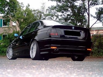 BMW5.jpg