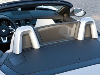 BMW-Z4_2010_800x600_wallpaper_28.jpg
