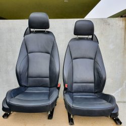 Sitze frontansicht - klein.jpg