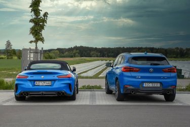 Z4-vs-X2.jpg