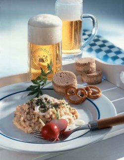 04_bier_und_kaese_lager_hell_und_obazda_nr382_medium.jpg