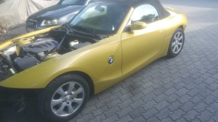 Motorraum.jpg