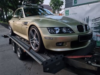 Coupé_auf_Haenger.jpg