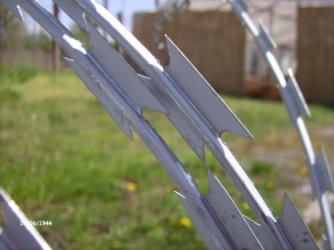 web stacheldraht.jpg