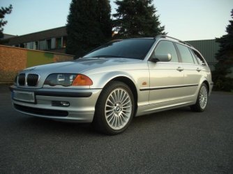 E46_330d_A_Touring_-_2005-09-03_-_02.jpg