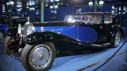 bugatti.jpg bugatti.jpg