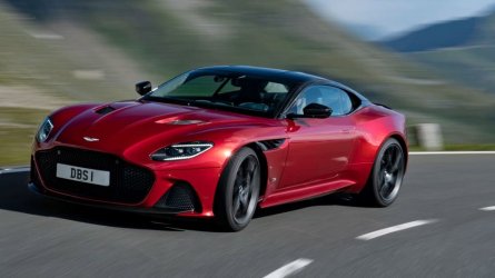 8675391-v6-am-dbs-superleggera-hyper-red-dean-smith-131-jpg-29394.jpg