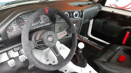 Lenkrad neu.jpg Lenkrad neu.jpg