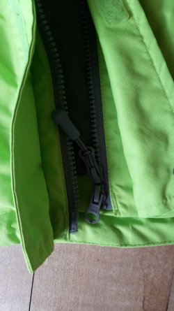 Zippo unten.jpeg Zippo unten.jpeg