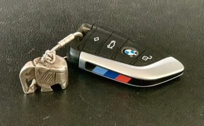 BMW Z4 Auto Schlüsselanhänger mit Textgravur