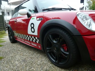 Mini 6 JCW rot (3).jpg
