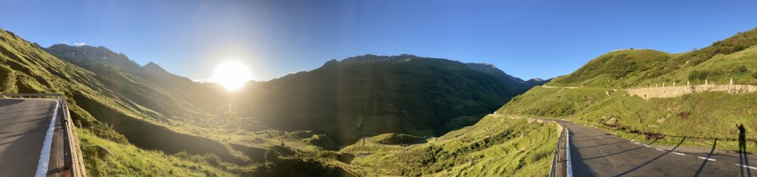 1 Furkapass Morgenstimmung.jpg