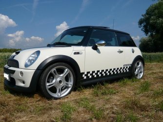 Mini 4 Cooper S weiß (33).jpg Mini 4 Cooper S weiß (33).jpg