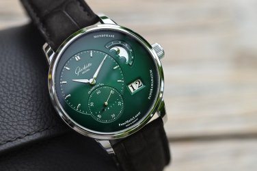 Glashutte-Original-PanoMaticLunar-Forest-Green-review-11.jpg
