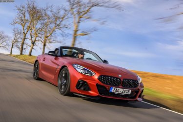 BMW-Z4-M40i-G29-Frozen-Orange-First-Edition-01-1024x684.jpg